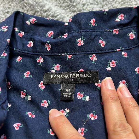 Navy Blue Floral Half Button Shirt size Medium - Picture 6 of 8